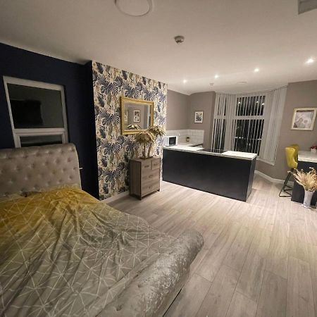 Selection Of Stylish Apartments Within Walking Distance Of Cardiff City Centre Luaran gambar