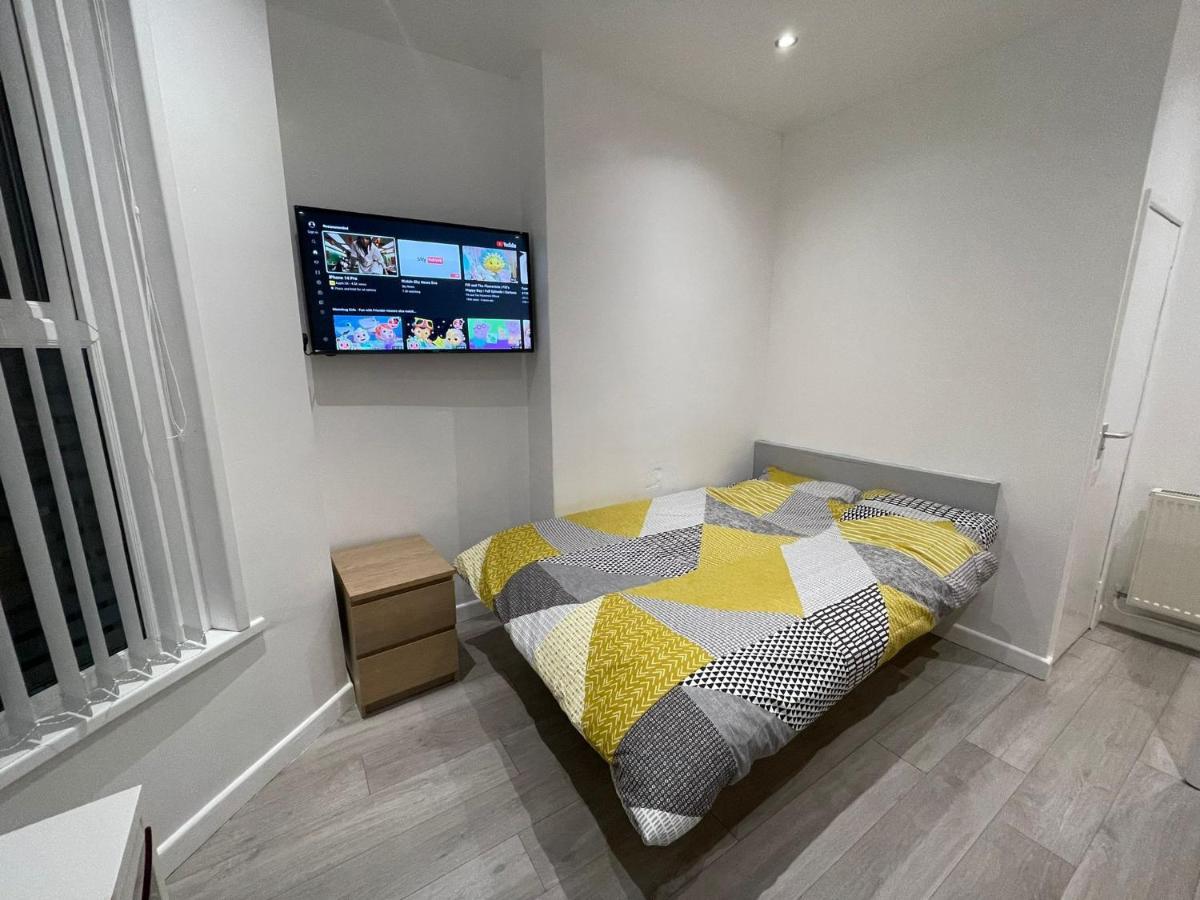 Selection Of Stylish Apartments Within Walking Distance Of Cardiff City Centre Luaran gambar