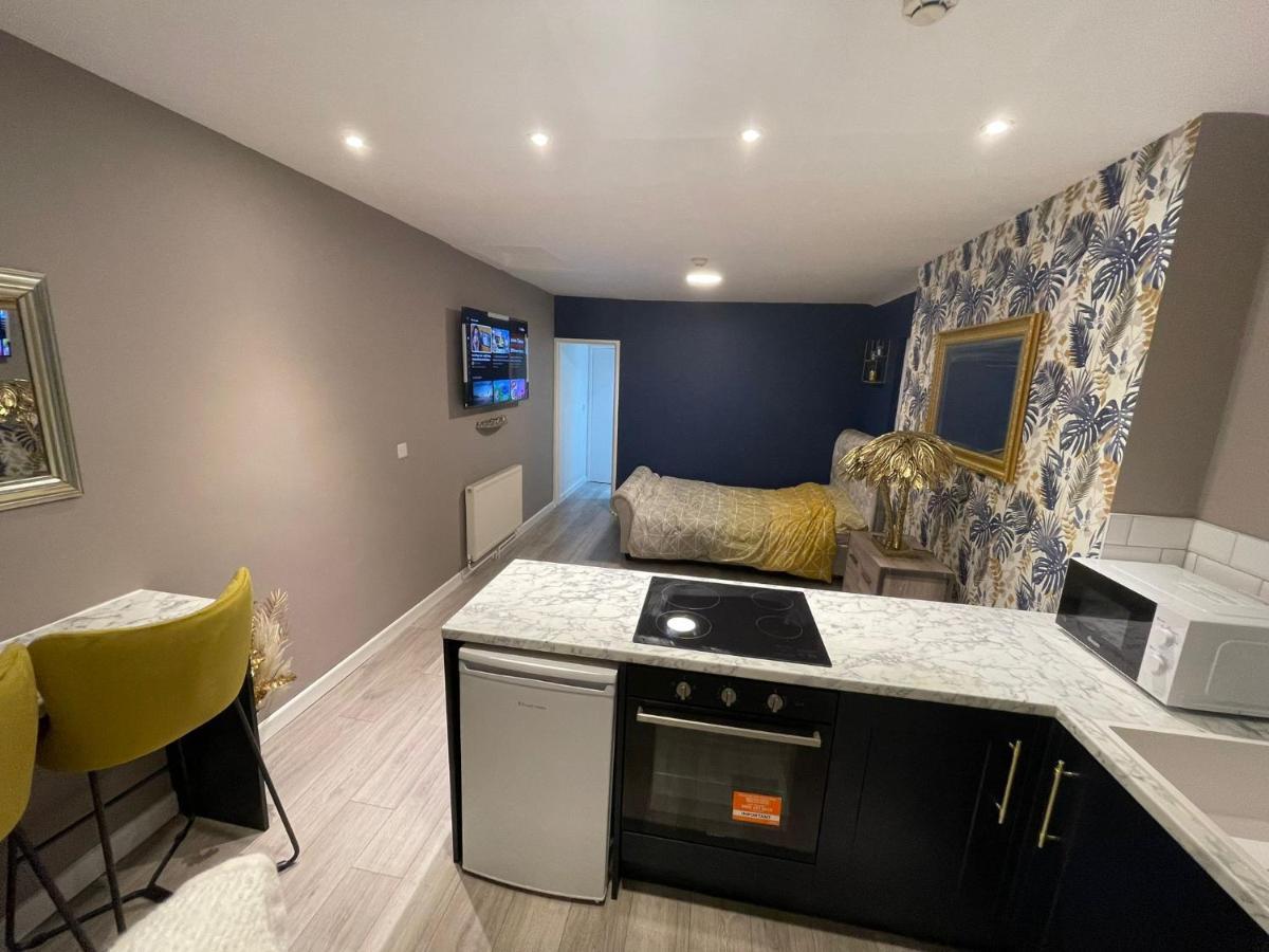 Selection Of Stylish Apartments Within Walking Distance Of Cardiff City Centre Luaran gambar
