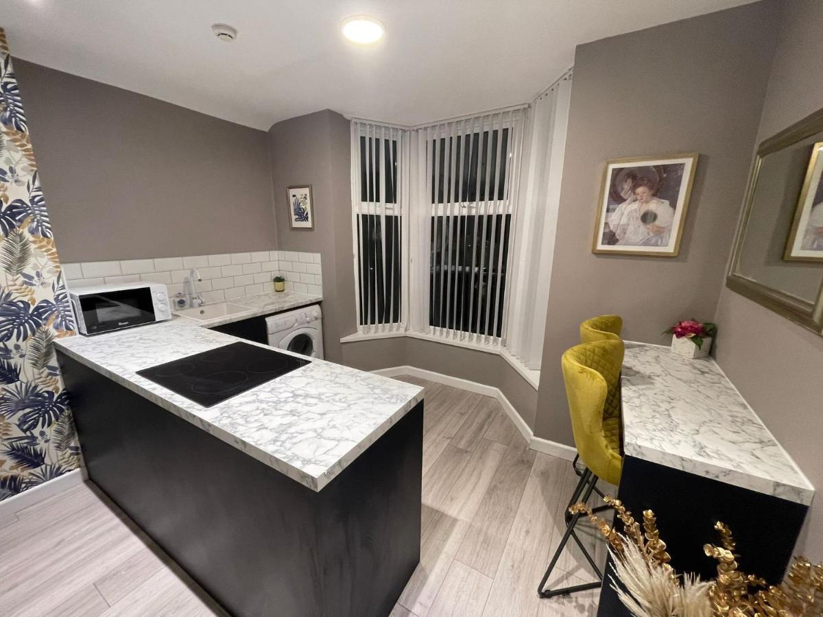 Selection Of Stylish Apartments Within Walking Distance Of Cardiff City Centre Luaran gambar