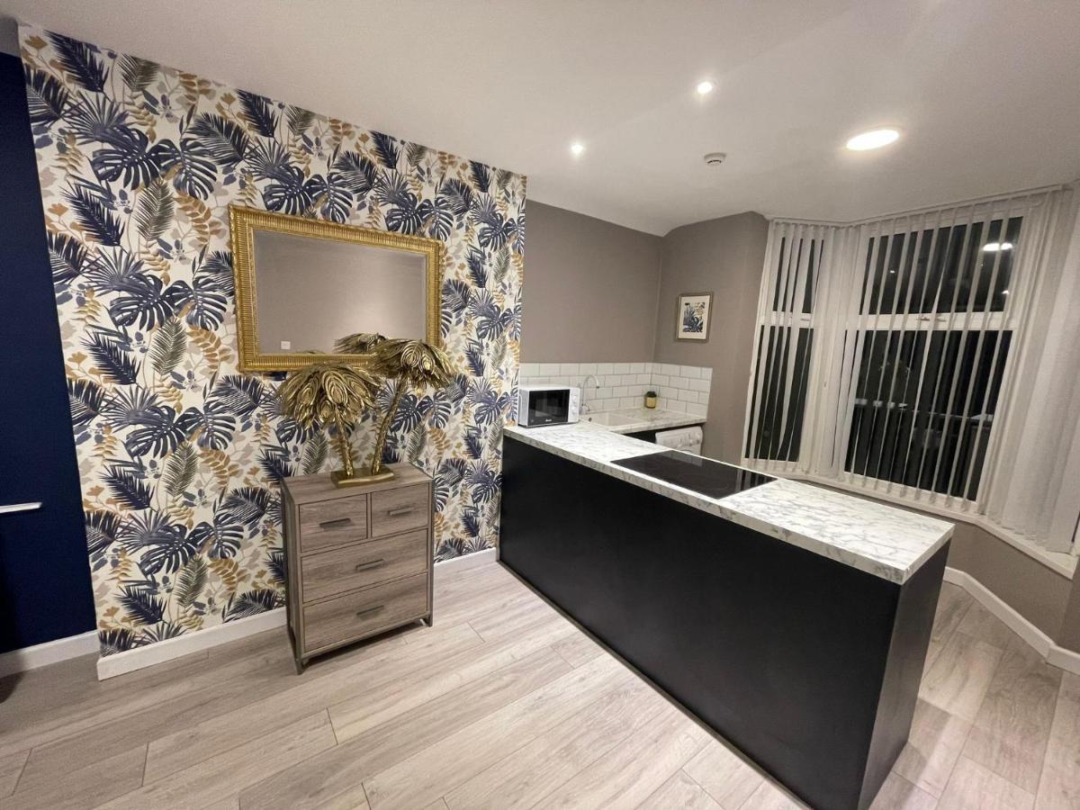 Selection Of Stylish Apartments Within Walking Distance Of Cardiff City Centre Luaran gambar