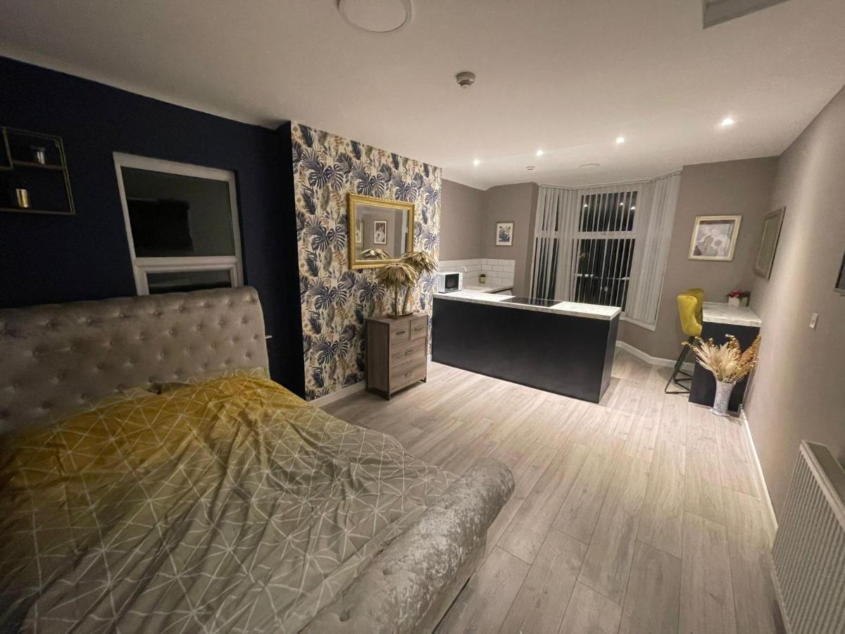 Selection Of Stylish Apartments Within Walking Distance Of Cardiff City Centre Luaran gambar